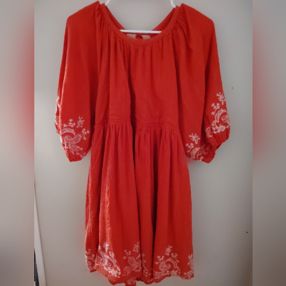 🦋Chelsea & Violet Bright Orange Dress with White Details